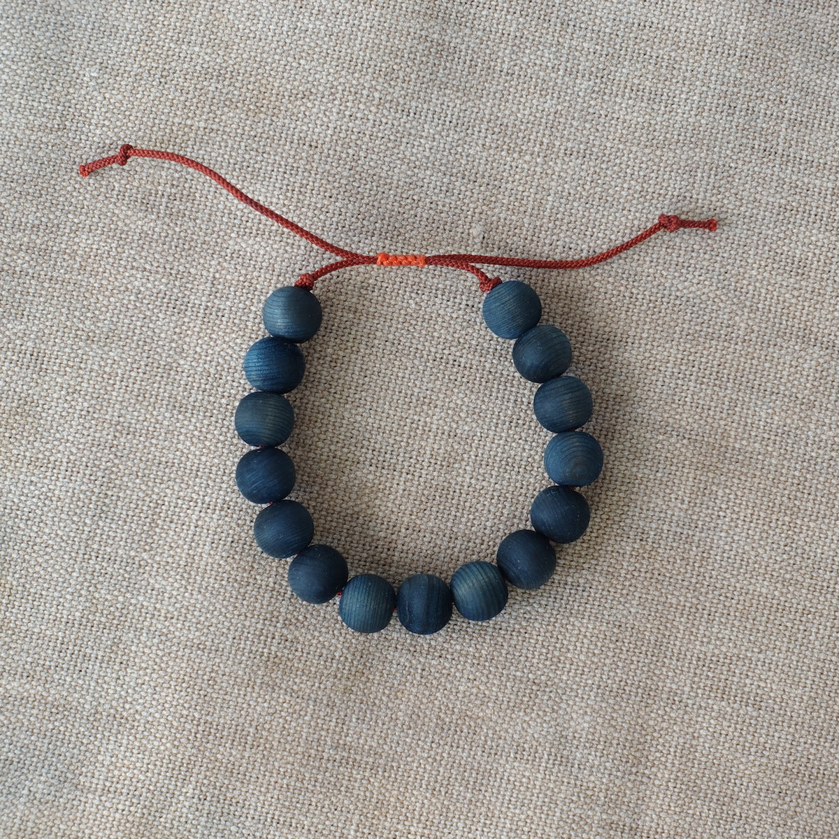 Indigo-Dyed Yakusugi Cedar Beads Bracelet – CURIOUS CORNERS